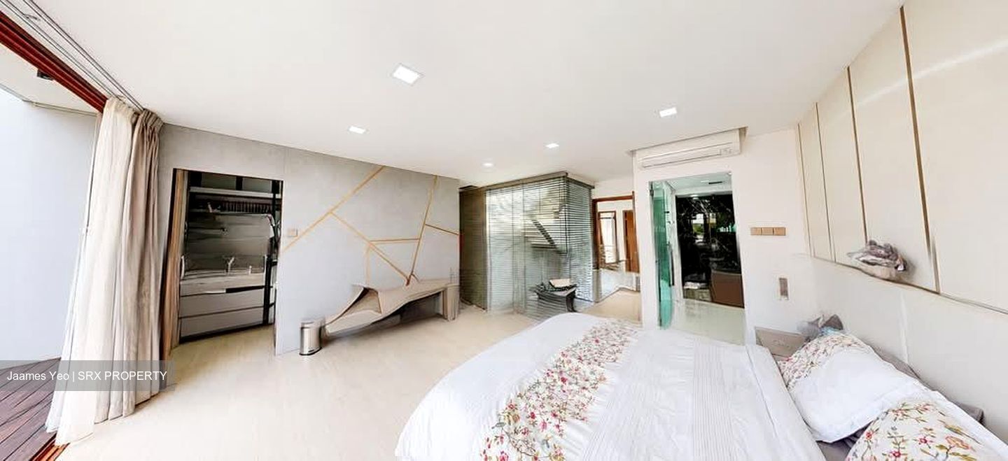 Everitt Road North (D15), Terrace #597600741